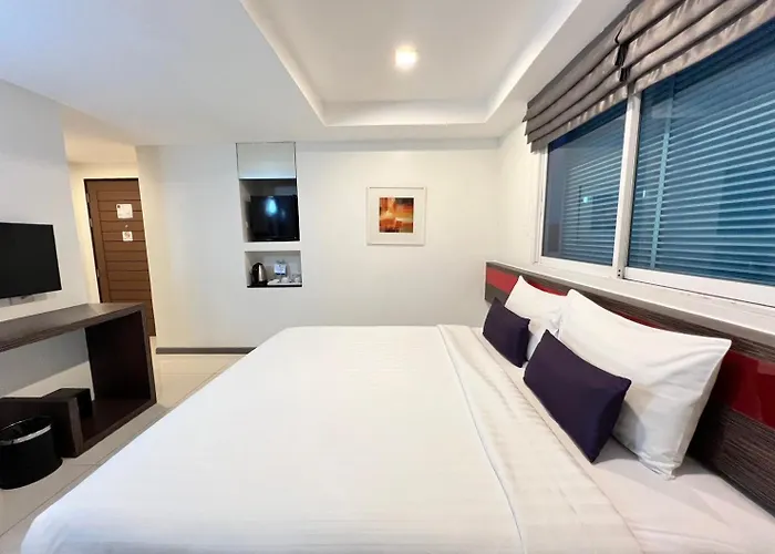 Cubic Pratunam Hotel 3*